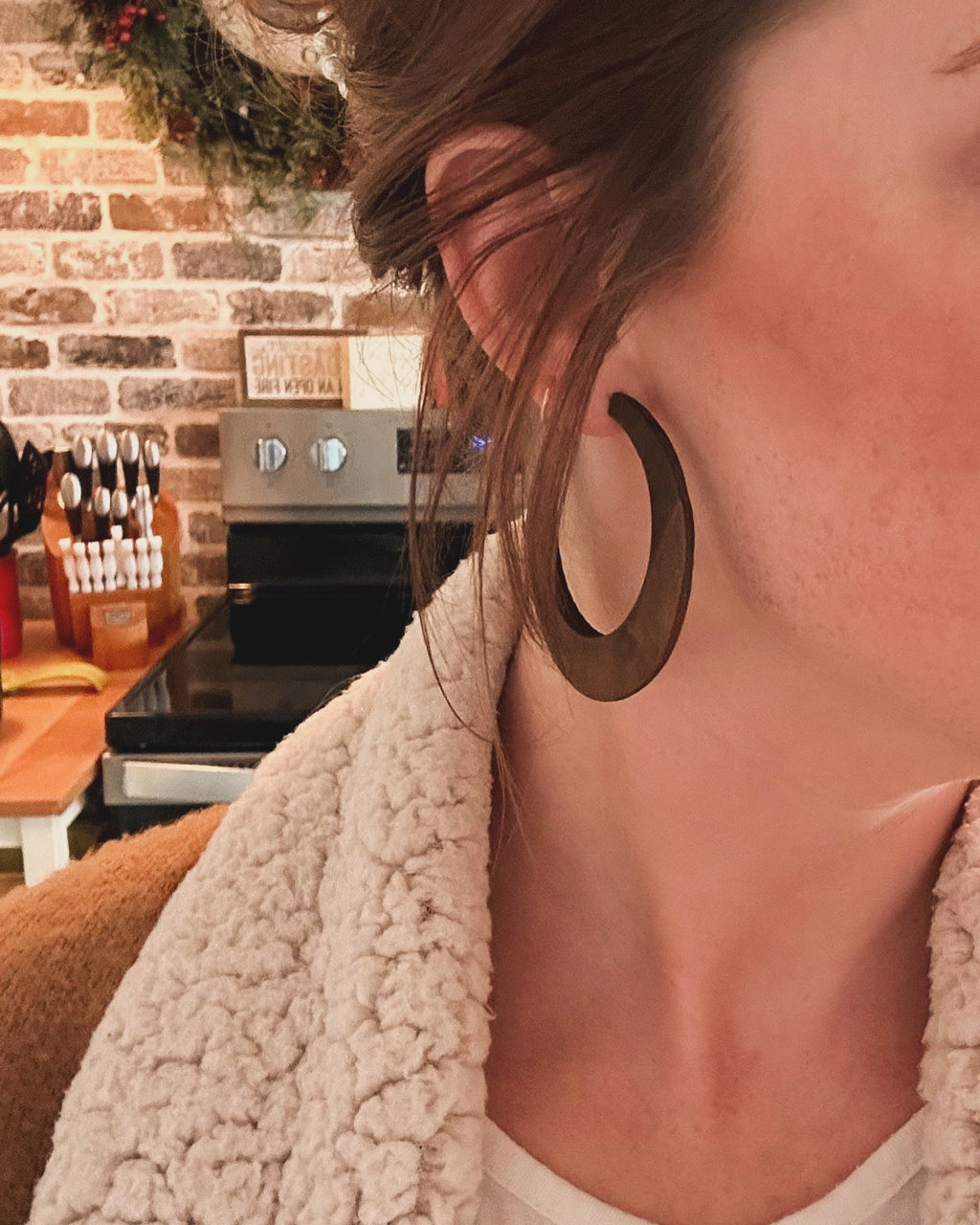 Clásica Wood Hoop Earrings