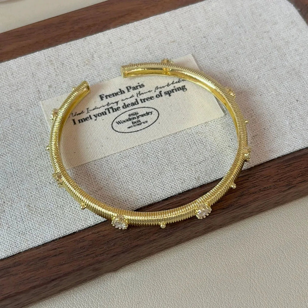 Mani Cuff