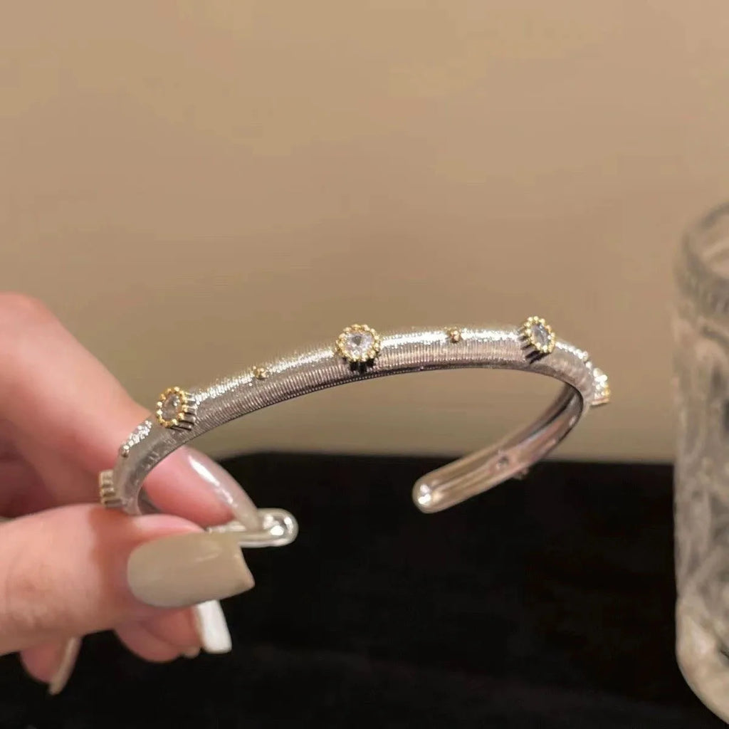 Mani Cuff